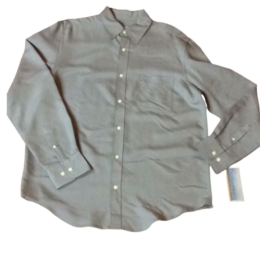 Breakwater long sleeve shirt Khaki/brown color Size Medium
